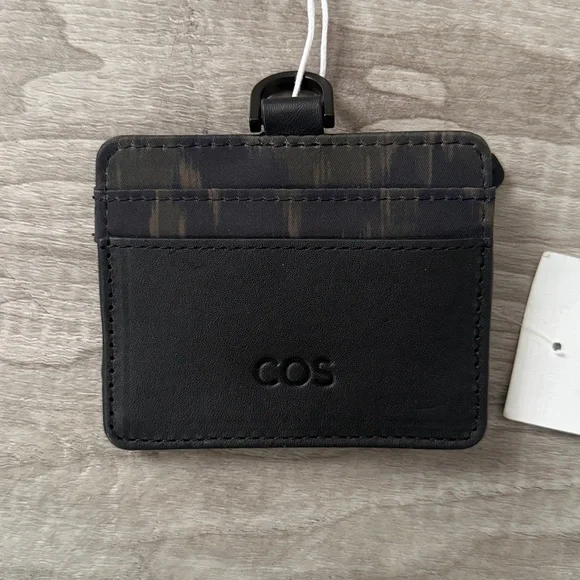 Cos Cardholder - Picture 2 of 5